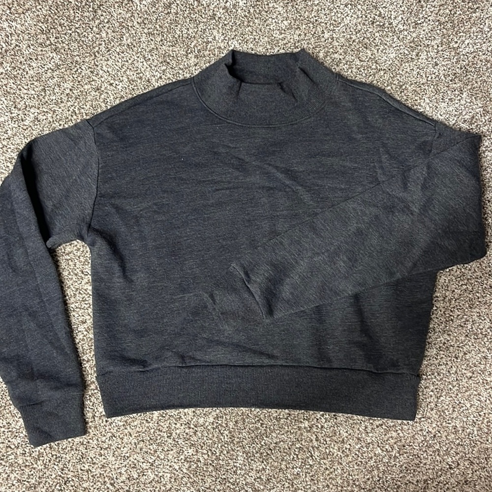 Women’s Cropped Sweater